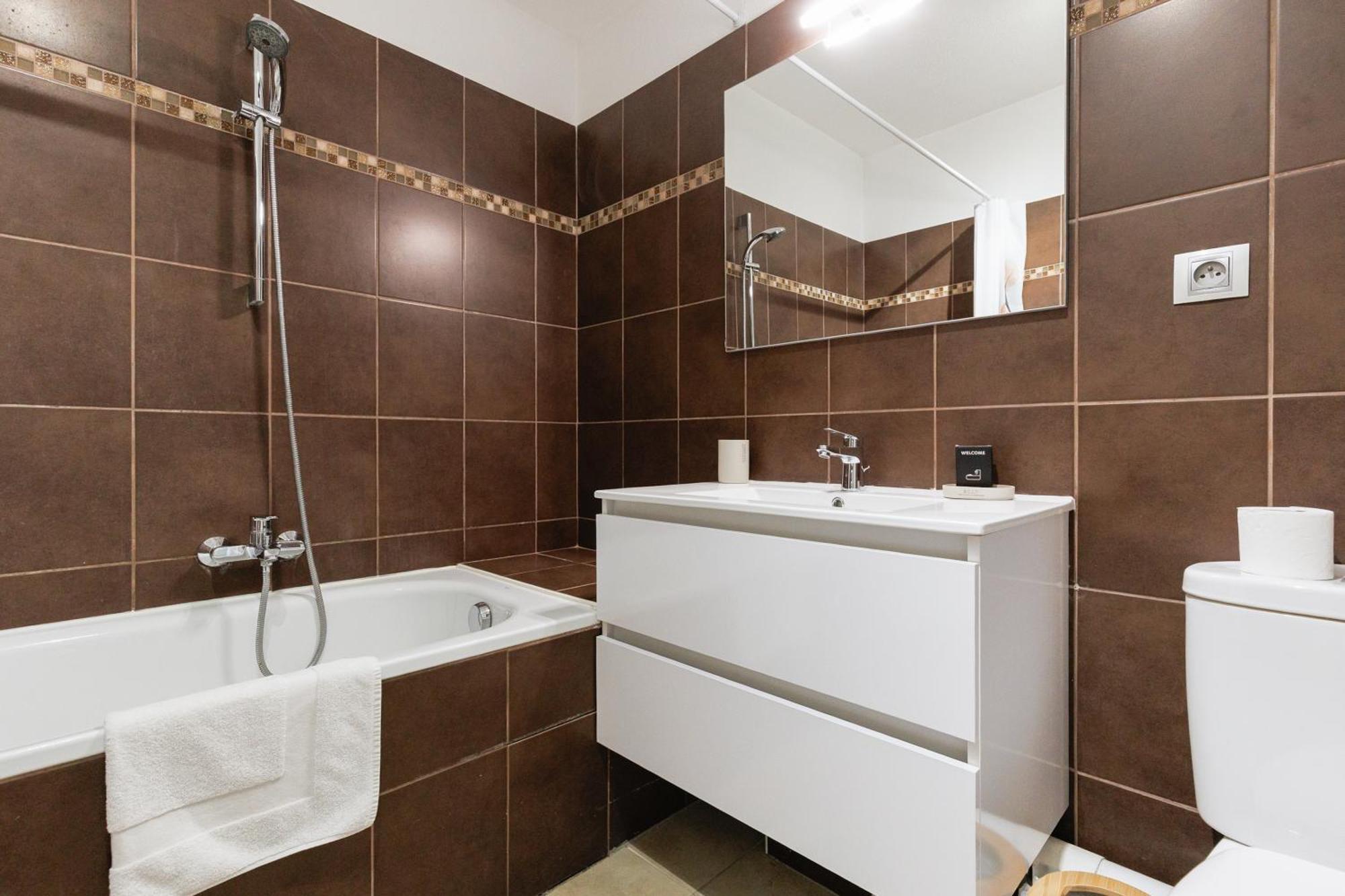 Maria Yourhosthelper Apartment Cannes